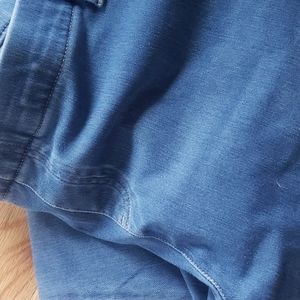 Amazon Essentials Women's Blue Jeans